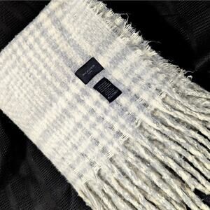 NWOT! MAGASCHONI HOME! ETHEREALLY FLUFFY WOOL BLEND CREAM, GRAY THROW BLANKET!